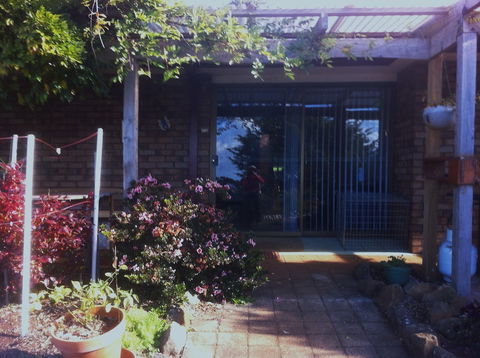 Blueberry B & B - Accommodation Port Hedland 0
