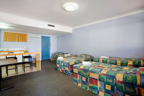 Vale Hotel - Accommodation Port Hedland 7