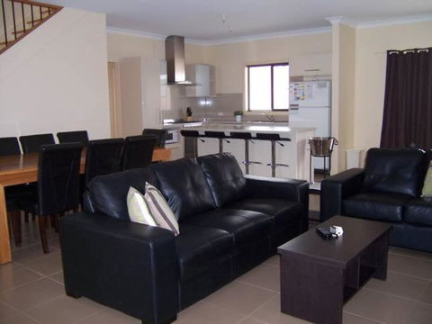 Relax On Par - Accommodation Port Hedland 2