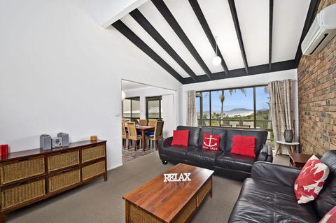 Relax At Lighthouse 4 Lighthouse Road - Accommodation Port Hedland 2