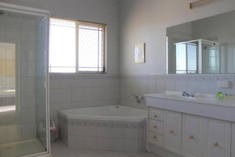 Golden Rivers Holiday Apartments - Accommodation Port Hedland 2