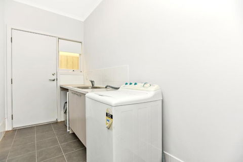 Avaya Sellicks Beachfront Getaway WiFi - Accommodation Port Hedland 3