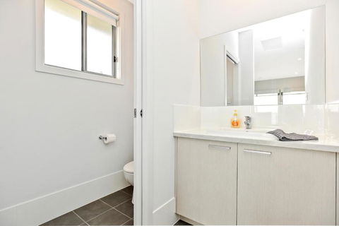 Avaya Sellicks Beachfront Getaway WiFi - Accommodation Port Hedland 5