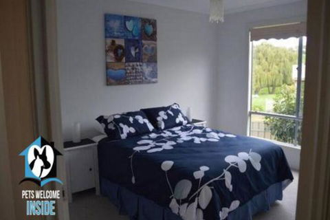 Beautiful Sea & Lake - Accommodation Port Hedland 2