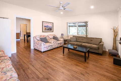 Raynella Alpaca Farmstay - Accommodation Port Hedland 1