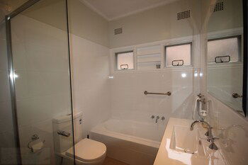 Fairways Close - Accommodation Port Hedland 4