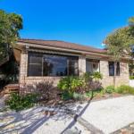 A Reflection On The Lake - Accommodation Port Hedland 0