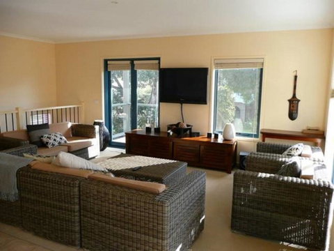 Kava Villa Cowes - Accommodation Port Hedland 1