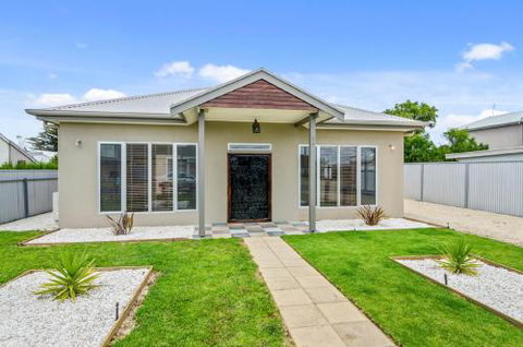 Zaahira House - Accommodation Port Hedland 1