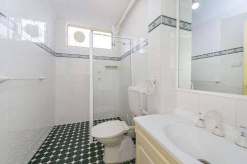 Alcheringa Unit 1 / 32 Sandy Point Road - Accommodation Port Hedland 1