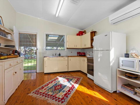 Between 2 Beaches Comfortable Private Sanctuary - Accommodation Port Hedland 3