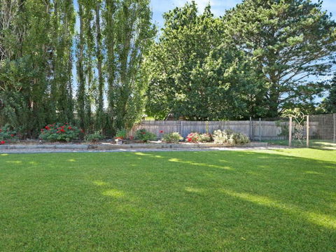 That Pink House! Comfortable Home Away From Home - Accommodation Port Hedland 4