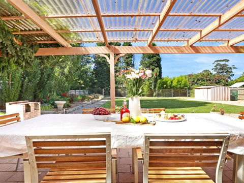 That Pink House! Comfortable Home Away From Home - Accommodation Port Hedland 6