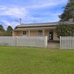 Station Masters Cottage Classic Quaint & Nostalgia - Accommodation Port Hedland 1