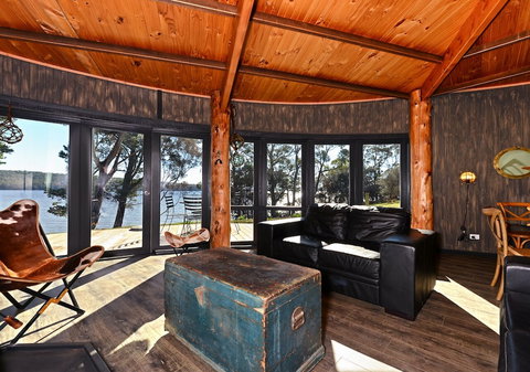 Taylors Bay Cottage - Accommodation Port Hedland 1