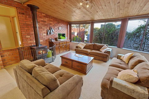 Above Sunset 100m From The Paynesville Lakes - Accommodation Port Hedland 2