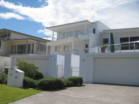 Ultimate Beach House 19a Graham Street Views Peace & Quiet - Accommodation Port Hedland 4