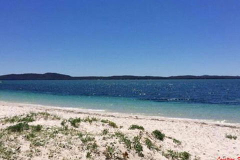 Aislinn 3 / 273 Corrie Parade Air Con Water Views BBQ - Accommodation Port Hedland 7