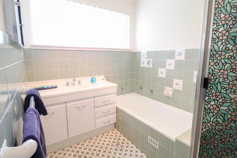 Coastal Horizons Beach House - Accommodation Port Hedland 1