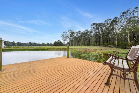 Nulkaba Escape Super Central Walk To Zoo Short Drive To Potters + Wineries - Accommodation Port Hedland 2