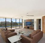 Seascape Apartments Unit 1201A Luxury apartment with views of the Gold Coast  Hinterland - Accommodation Port Hedland