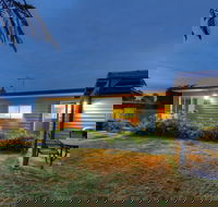 Castaway Cottage - Essentially Tas - Accommodation Port Hedland
