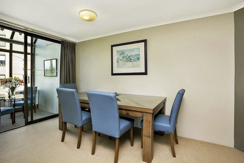 HAMP1 Bright Apartment In Cremorne - Accommodation Port Hedland 1