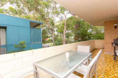Apartment With Inground Pool - Accommodation Port Hedland 5