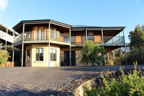 Waterside View - Accommodation Port Hedland 1
