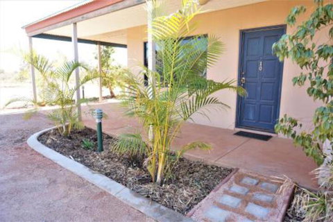 Ningaloo Breeze Villa 10 3 Bedroom Fully Self Contained Disabled Friendly Accommodation - Accommodation Port Hedland 2