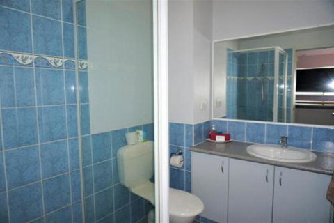 Ningaloo Breeze Villa 10 3 Bedroom Fully Self Contained Disabled Friendly Accommodation - Accommodation Port Hedland 3