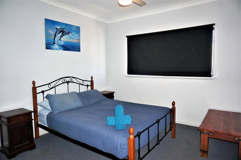 Ningaloo Breeze Villa 8 3 Bedroom Fully Self Contained Holiday Accommodation - Accommodation Port Hedland 4