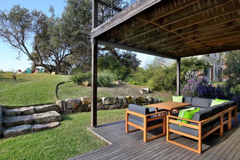 Oceanside At Culburra Pet Friendly Absolute Beachfront - Accommodation Port Hedland 4