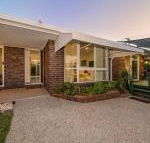 Woorim Secluded Palms Cottage - Accommodation Port Hedland
