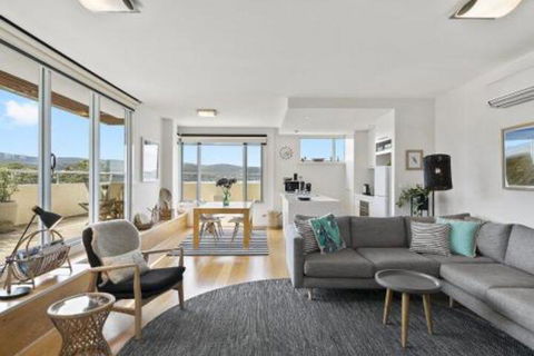 POINT GREY APARTMENT ONE VIEWPOINT - Accommodation Port Hedland 5