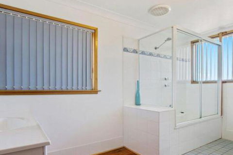 Amazing Aspects Perched Above Tilbury Cove - Accommodation Port Hedland 5