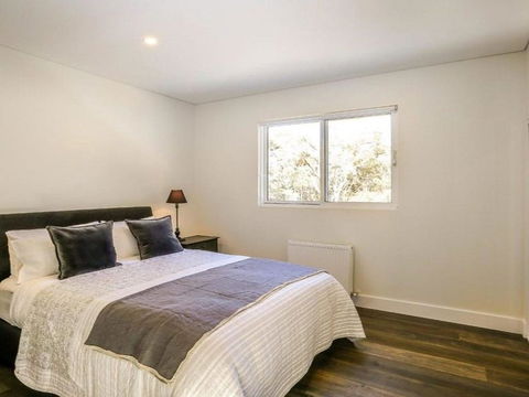 Amaroo Modern Luxurious & Chic - Accommodation Port Hedland 1