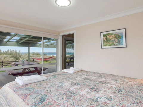 Antonios Paradise Spectacular Views Over Warrain Beach - Accommodation Port Hedland 4