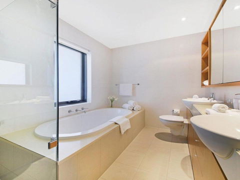 Arum 4 Heritage Park Contemporary & Timeless - Accommodation Port Hedland 2