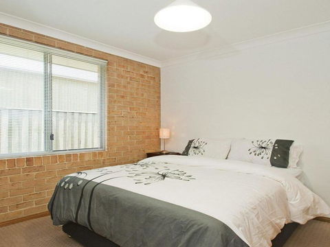 Beachfront Pool House Absolute Beachfront - Accommodation Port Hedland 3