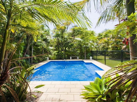 Beachfront Pool House Absolute Beachfront - Accommodation Port Hedland 4