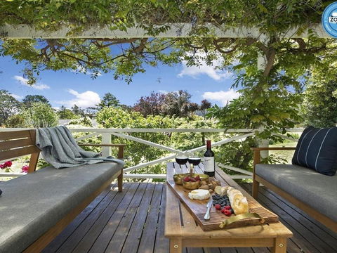 Bourne Cottage Perfect For All Seasons - Accommodation Port Hedland 4