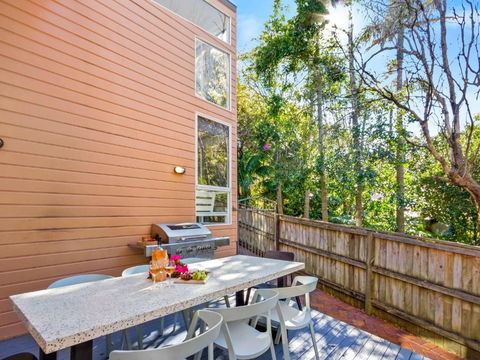 Bowery Beach House Spacious Family Accommodation - Accommodation Port Hedland 1