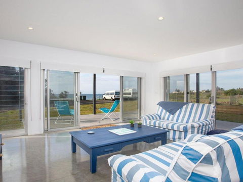 Catalina Brand New House - Accommodation Port Hedland 2