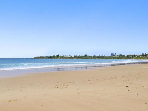 Cleveland Place Walk To Beach & Shops - Accommodation Port Hedland 3