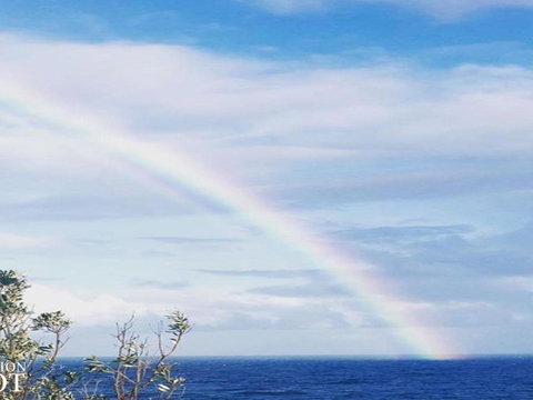 Rainbows End Soaring Views North To Gerroa - Accommodation Port Hedland 4