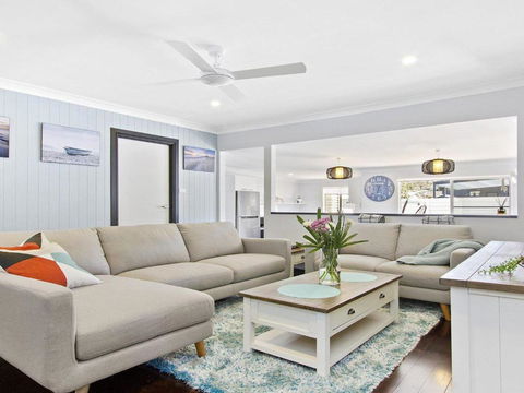 Sunset Beach Situated Between Two Beaches & A Lake - Accommodation Port Hedland 1