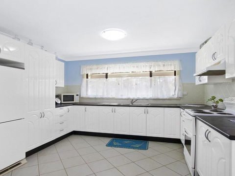 The Burra Break 3 Minute Walk To Beach Access - Accommodation Port Hedland 1