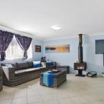 The Burra Break 3 Minute Walk To Beach Access - Accommodation Port Hedland 0