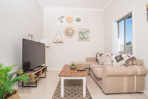 Peaceful 2kingbed Rootyhill Townhouse Near Station - Accommodation Port Hedland 5